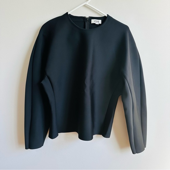 โ
COS Structured waisted Top - Black โ
- Picture 3 of 17